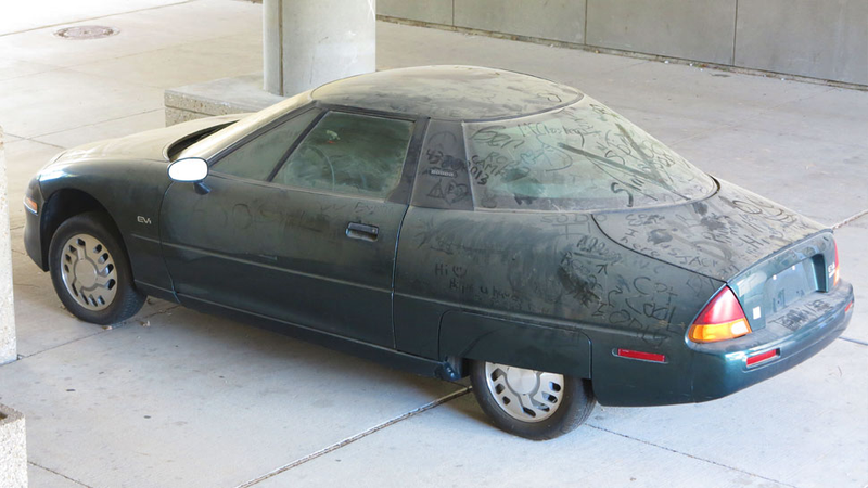 Illustration for article titled Why Is This $500,000 Electric Car Collecting Dust In Rolla, Missouri?